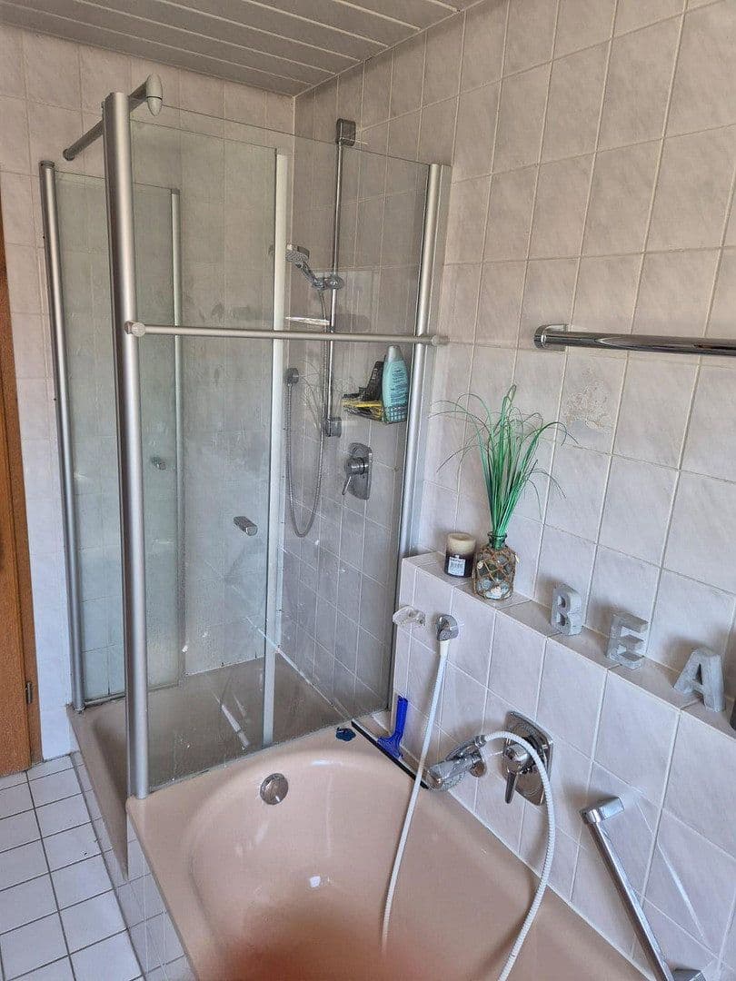 Predaj domu 503 m², pozemek 872 m², Achern, Bádensko-Wurttembersko Predaj domu 503 m², pozemek 872 m², Achern, Bádensko-Wurttembersko