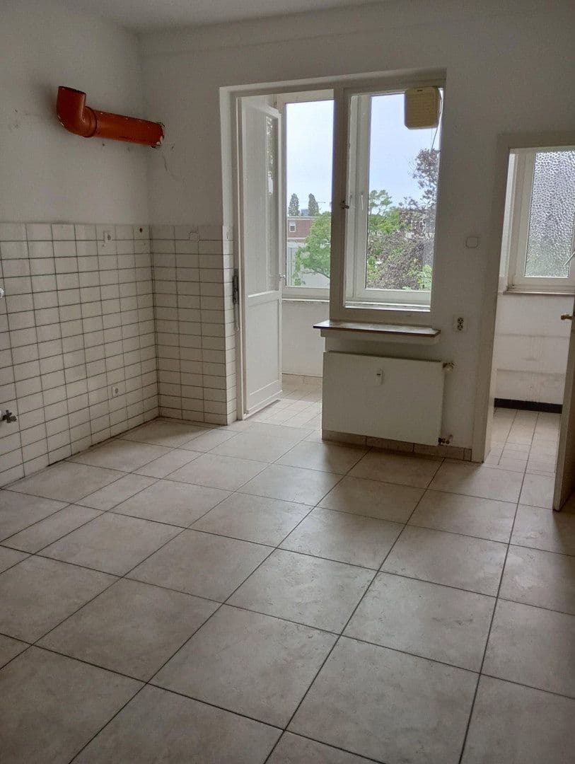 Prenájom bytu 4-izbový 121 m², Köln, Severné Porýnie - Westfálsko Prenájom bytu 4-izbový 121 m², Köln, Severné Porýnie - Westfálsko