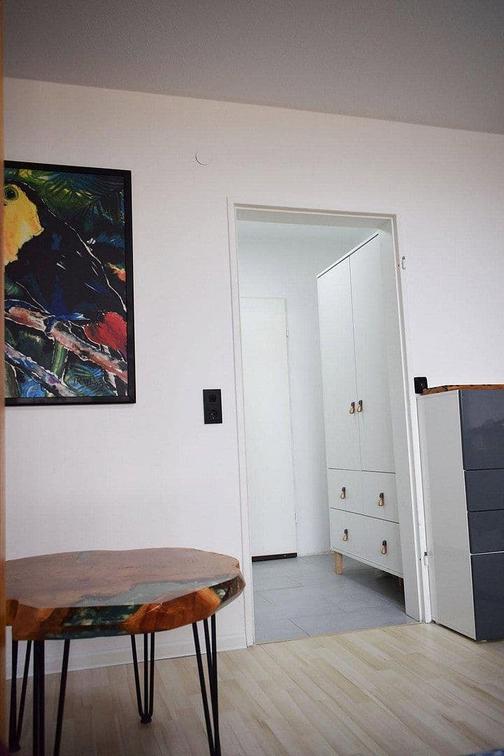 Prenájom bytu 1-izbový 32 m², Sindelfingen, Bádensko-Wurttembersko Prenájom bytu 1-izbový 32 m², Sindelfingen, Bádensko-Wurttembersko