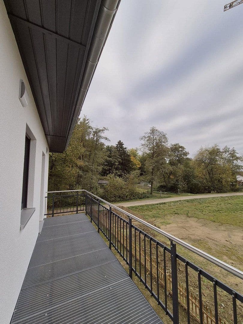 Prenájom bytu 3-izbový 85 m², Kirchroth, Bavorsko Prenájom bytu 3-izbový 85 m², Kirchroth, Bavorsko