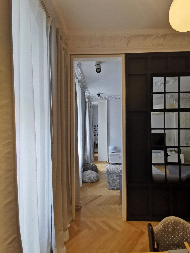 Predaj bytu 4-izbový 93 m², Berlin, Berlín Predaj bytu 4-izbový 93 m², Berlin, Berlín