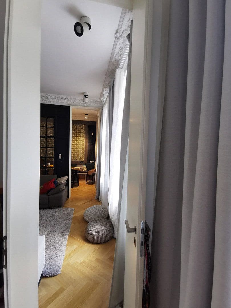 Predaj bytu 4-izbový 93 m², Berlin, Berlín Predaj bytu 4-izbový 93 m², Berlin, Berlín