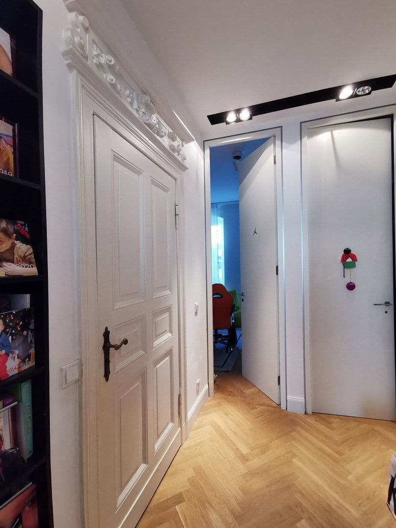 Predaj bytu 4-izbový 93 m², Berlin, Berlín Predaj bytu 4-izbový 93 m², Berlin, Berlín