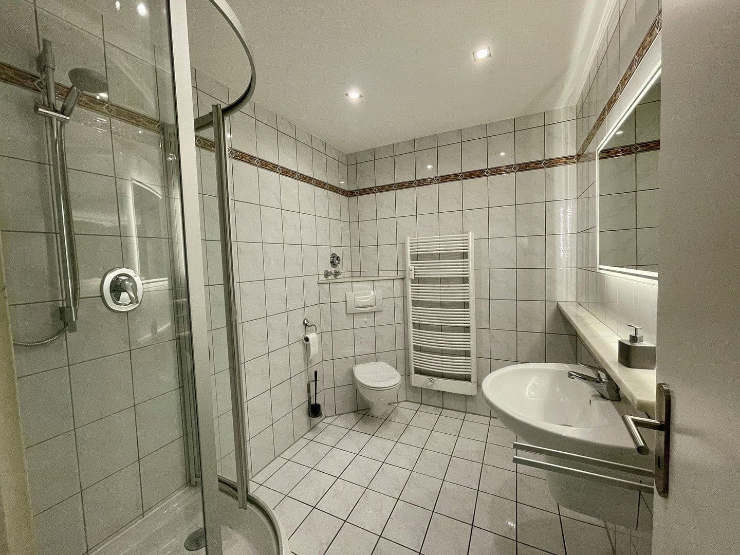 Prenájom bytu 2-izbový 67 m², Donaustaufer Str. 12b, Regensburg, Bavorsko Prenájom bytu 2-izbový 67 m², Donaustaufer Str. 12b, Regensburg, Bavorsko