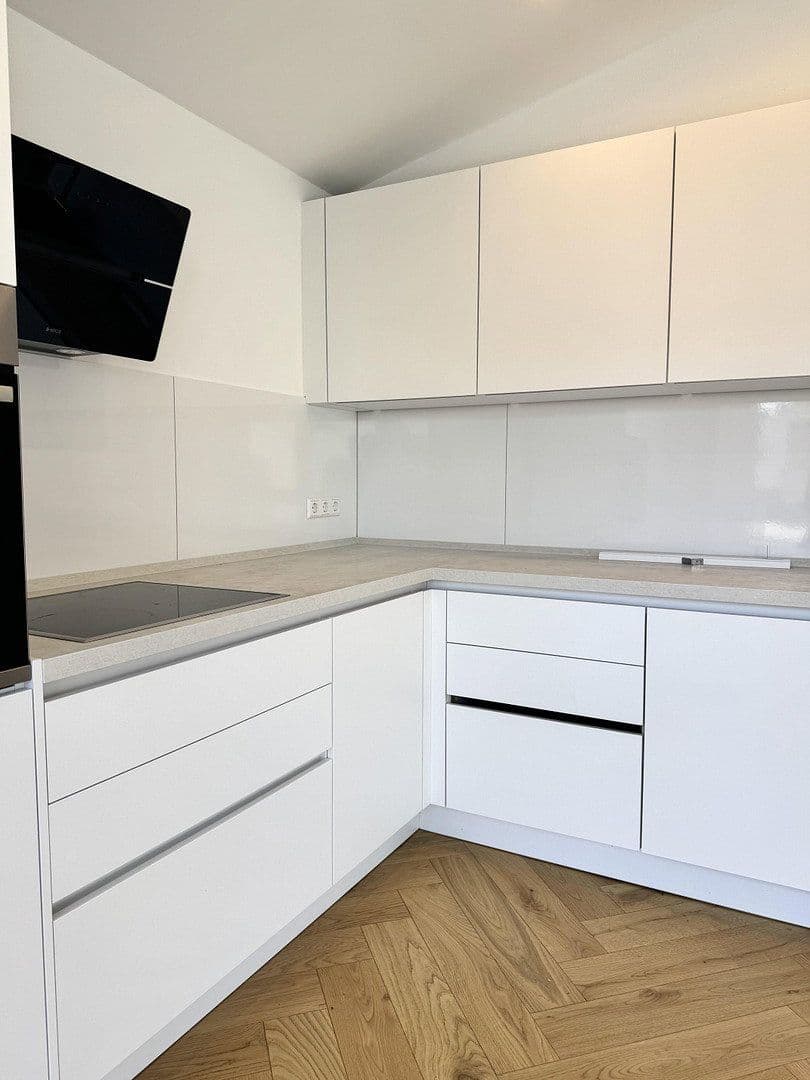Prenájom bytu 3-izbový 71 m², Wasenstrasse 31, Stuttgart, Bádensko-Wurttembersko Prenájom bytu 3-izbový 71 m², Wasenstrasse 31, Stuttgart, Bádensko-Wurttembersko