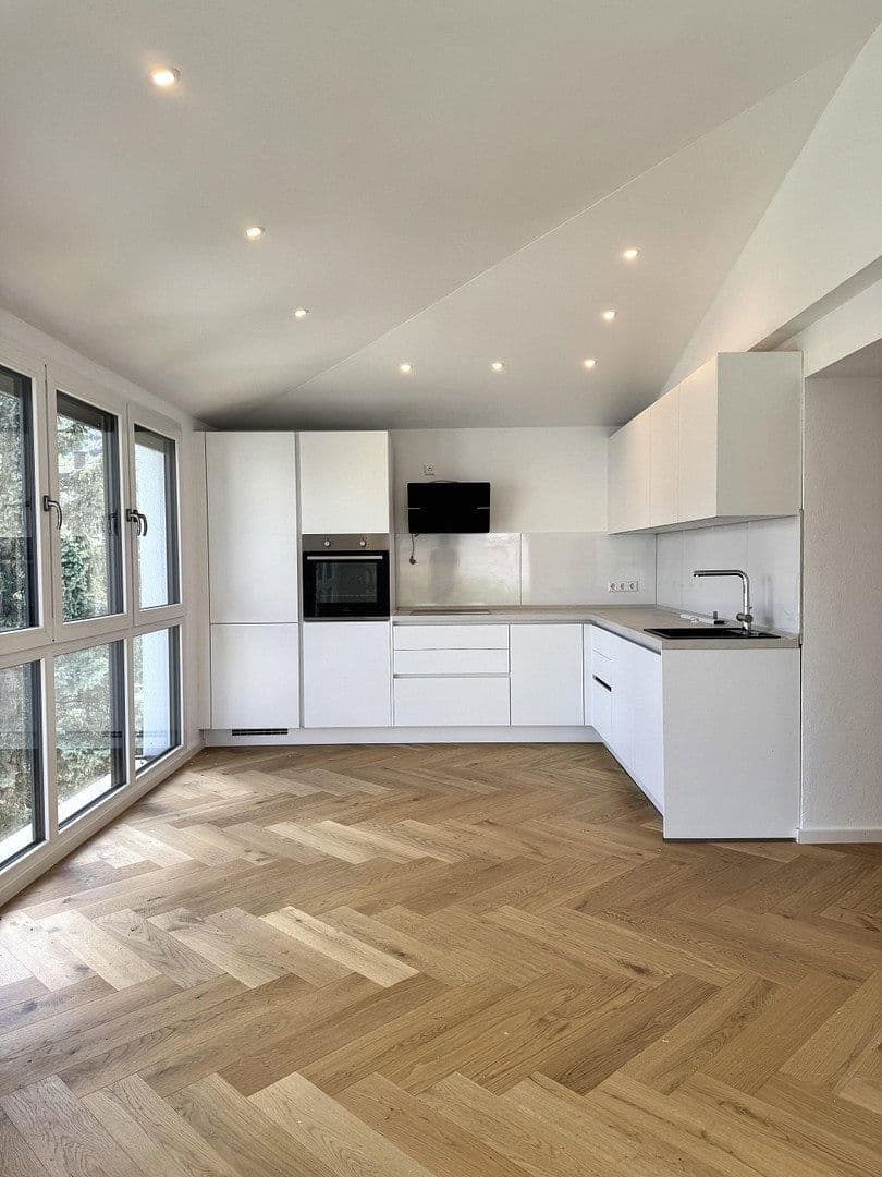 Prenájom bytu 3-izbový 71 m², Wasenstrasse 31, Stuttgart, Bádensko-Wurttembersko Prenájom bytu 3-izbový 71 m², Wasenstrasse 31, Stuttgart, Bádensko-Wurttembersko