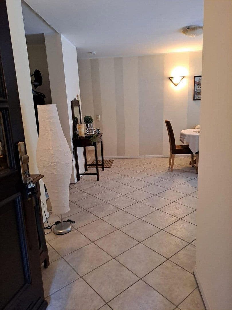 Predaj bytu 3-izbový 105 m², Duisburg, Severné Porýnie - Westfálsko Predaj bytu 3-izbový 105 m², Duisburg, Severné Porýnie - Westfálsko