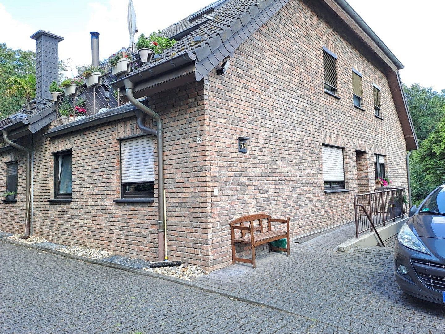 Predaj bytu 3-izbový 105 m², Duisburg, Severné Porýnie - Westfálsko Predaj bytu 3-izbový 105 m², Duisburg, Severné Porýnie - Westfálsko