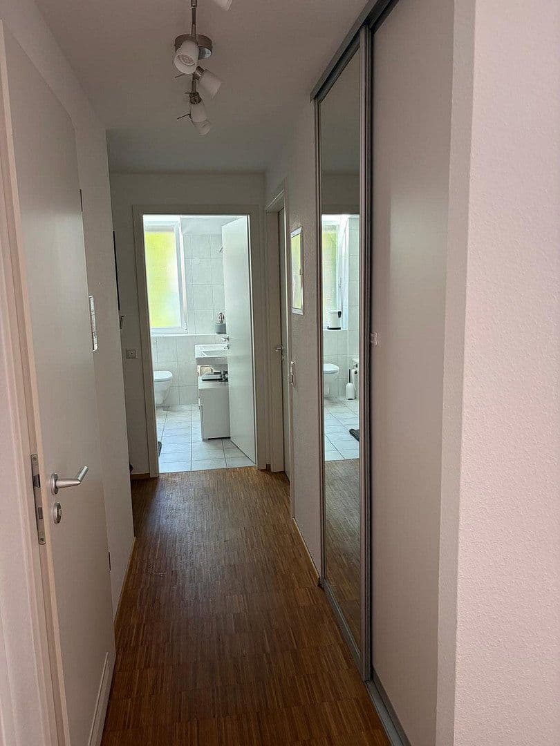 Prenájom bytu 4-izbový 95 m², Wendlingen am Neckar, Bádensko-Wurttembersko Prenájom bytu 4-izbový 95 m², Wendlingen am Neckar, Bádensko-Wurttembersko