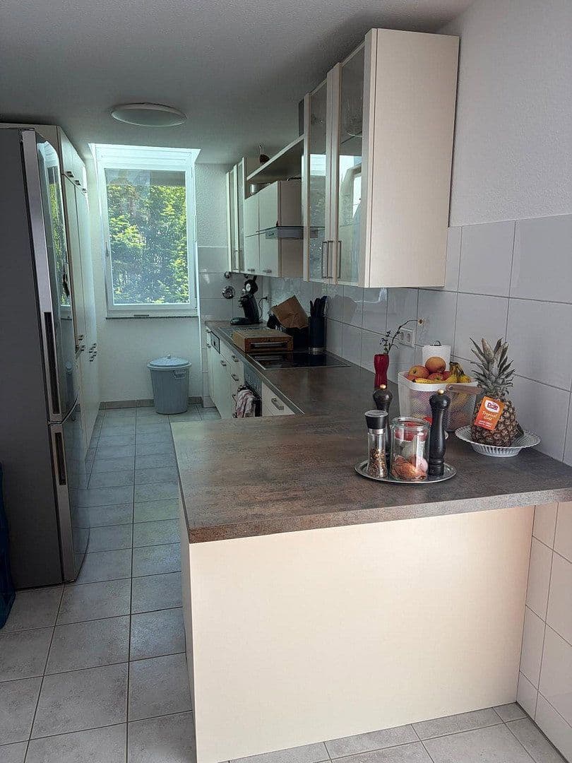 Prenájom bytu 4-izbový 95 m², Wendlingen am Neckar, Bádensko-Wurttembersko Prenájom bytu 4-izbový 95 m², Wendlingen am Neckar, Bádensko-Wurttembersko