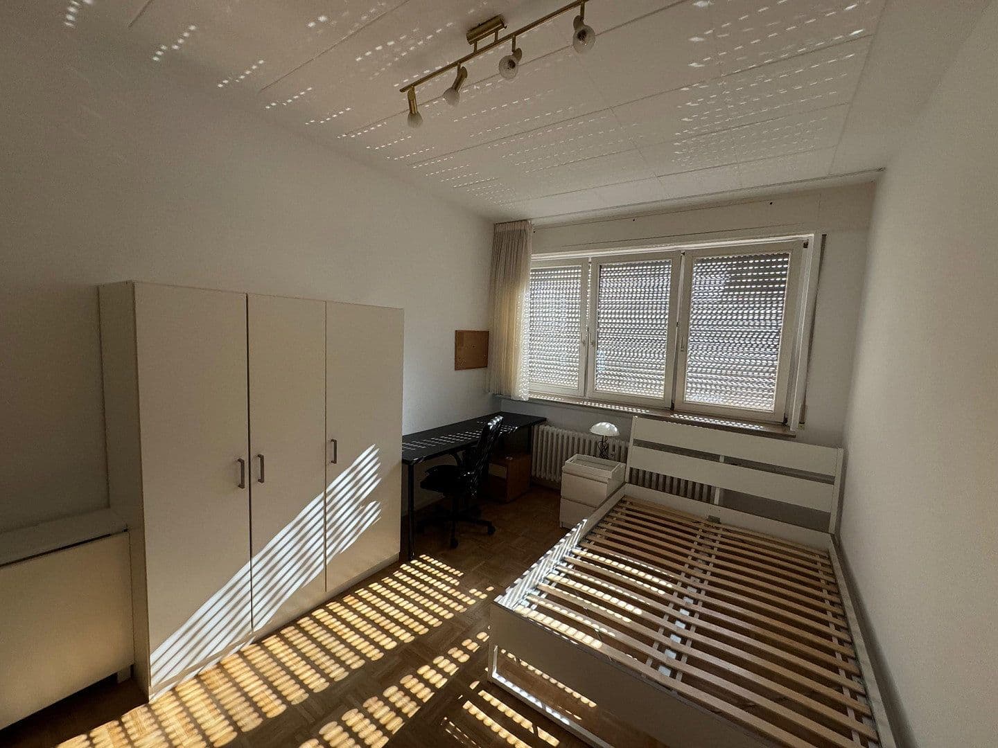 Prenájom bytu 1-izbový 24 m², Bergstraße 36, Pfungstadt, Hesensko Prenájom bytu 1-izbový 24 m², Bergstraße 36, Pfungstadt, Hesensko