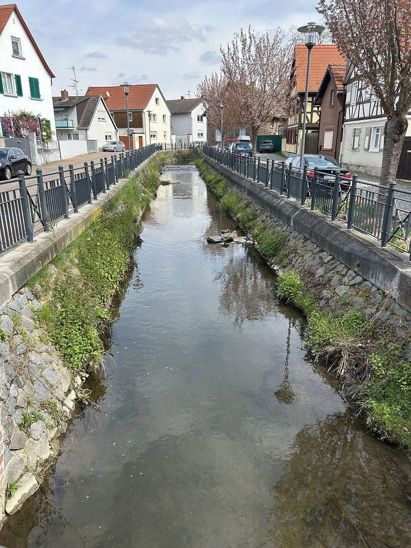 Prenájom bytu 1-izbový 24 m², Bergstraße 36, Pfungstadt, Hesensko Prenájom bytu 1-izbový 24 m², Bergstraße 36, Pfungstadt, Hesensko