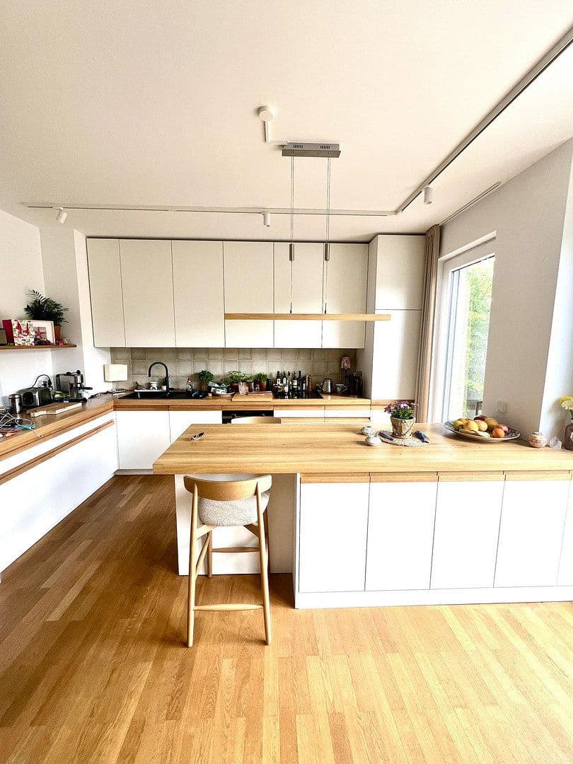 Predaj bytu 5-izbový 143 m², Berlin, Berlín Predaj bytu 5-izbový 143 m², Berlin, Berlín