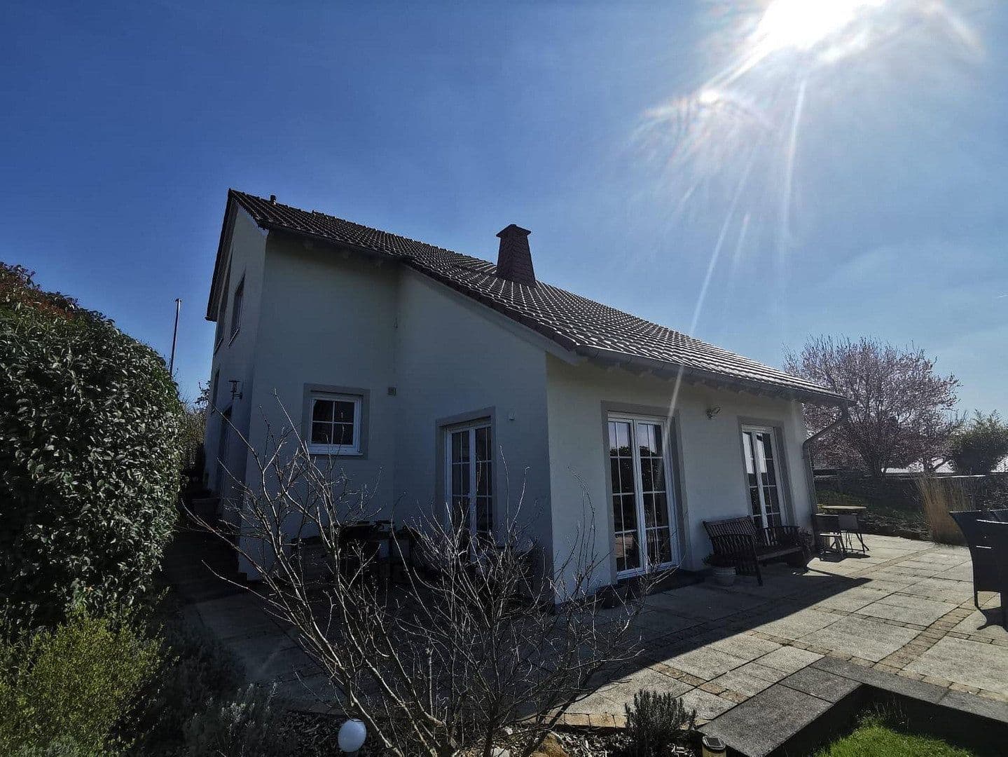 Predaj domu 240 m², pozemek 1.000 m², Gilzem, Porýnie-Falcko Predaj domu 240 m², pozemek 1.000 m², Gilzem, Porýnie-Falcko