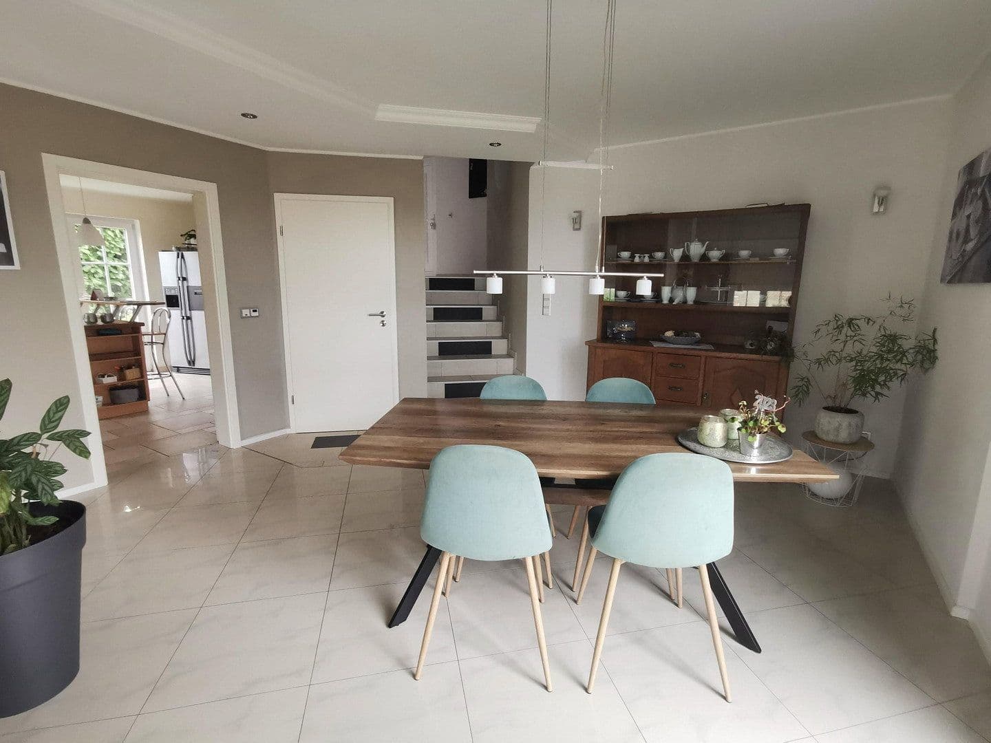 Predaj domu 240 m², pozemek 1.000 m², Gilzem, Porýnie-Falcko Predaj domu 240 m², pozemek 1.000 m², Gilzem, Porýnie-Falcko