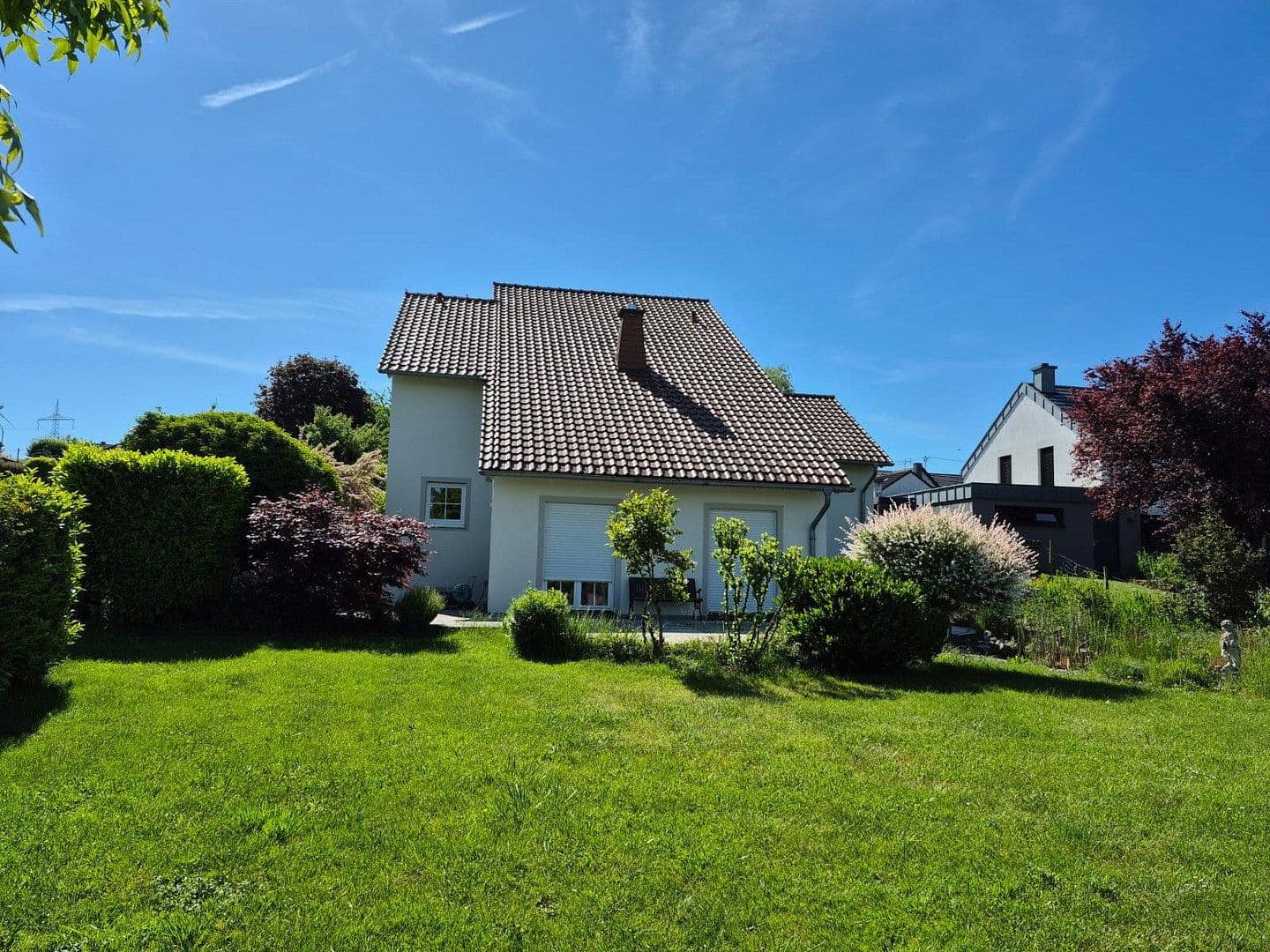 Predaj domu 240 m², pozemek 1.000 m², Gilzem, Porýnie-Falcko Predaj domu 240 m², pozemek 1.000 m², Gilzem, Porýnie-Falcko