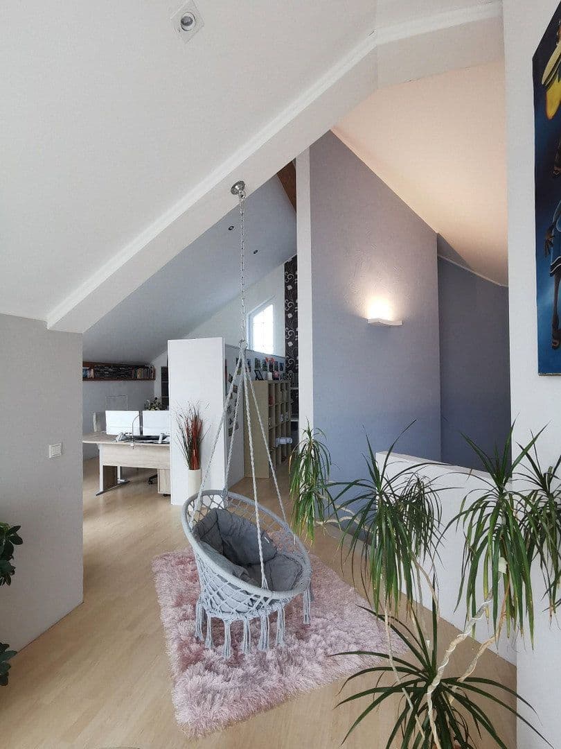 Predaj domu 240 m², pozemek 1.000 m², Gilzem, Porýnie-Falcko Predaj domu 240 m², pozemek 1.000 m², Gilzem, Porýnie-Falcko