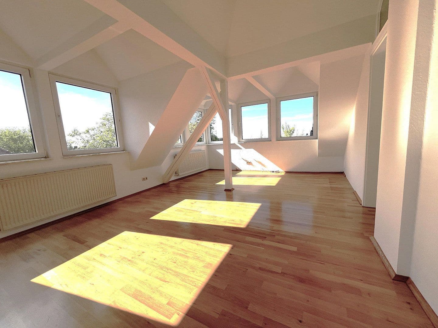 Predaj bytu 4-izbový 146 m², Essen, Severné Porýnie - Westfálsko Predaj bytu 4-izbový 146 m², Essen, Severné Porýnie - Westfálsko