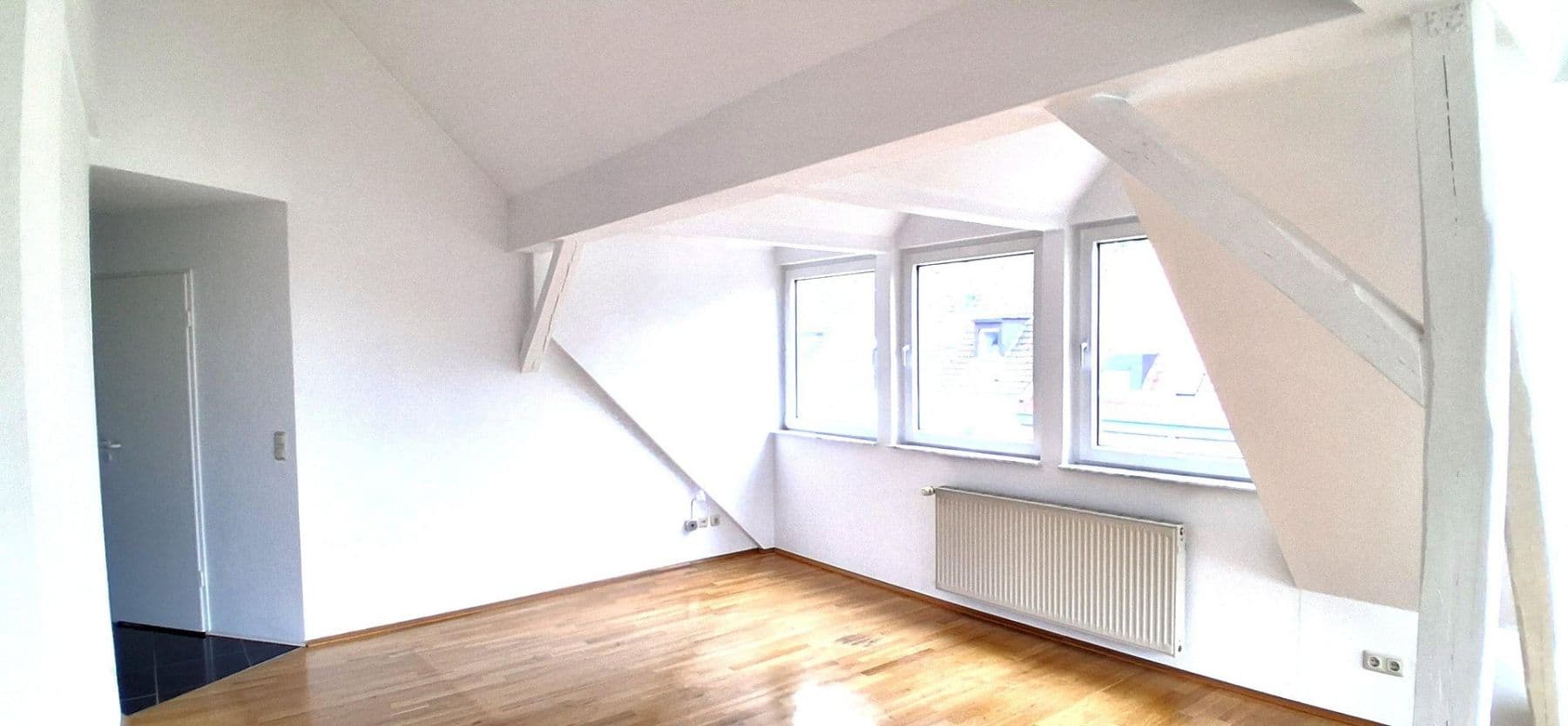 Predaj bytu 4-izbový 146 m², Essen, Severné Porýnie - Westfálsko Predaj bytu 4-izbový 146 m², Essen, Severné Porýnie - Westfálsko