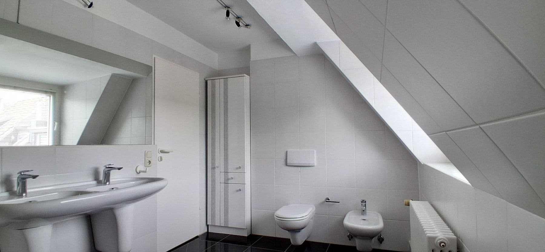 Predaj bytu 4-izbový 146 m², Essen, Severné Porýnie - Westfálsko Predaj bytu 4-izbový 146 m², Essen, Severné Porýnie - Westfálsko