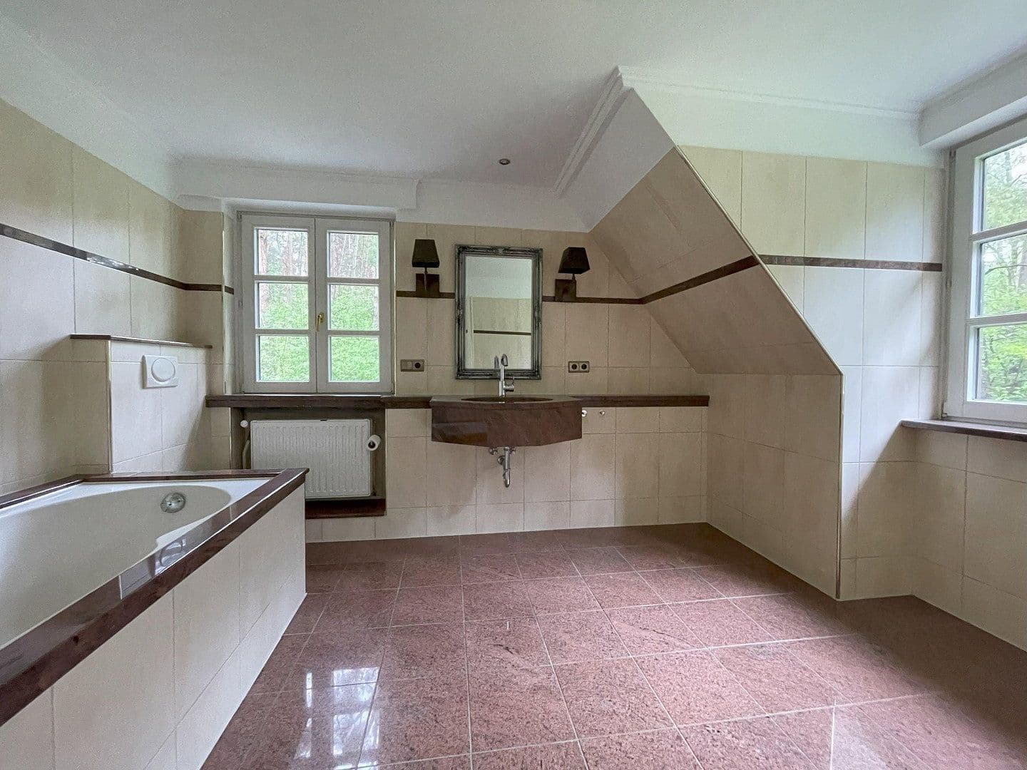 Prenájom domu 148 m², pozemek 4.958 m², Grambek, Šlezvicko-Holštajnsko Prenájom domu 148 m², pozemek 4.958 m², Grambek, Šlezvicko-Holštajnsko