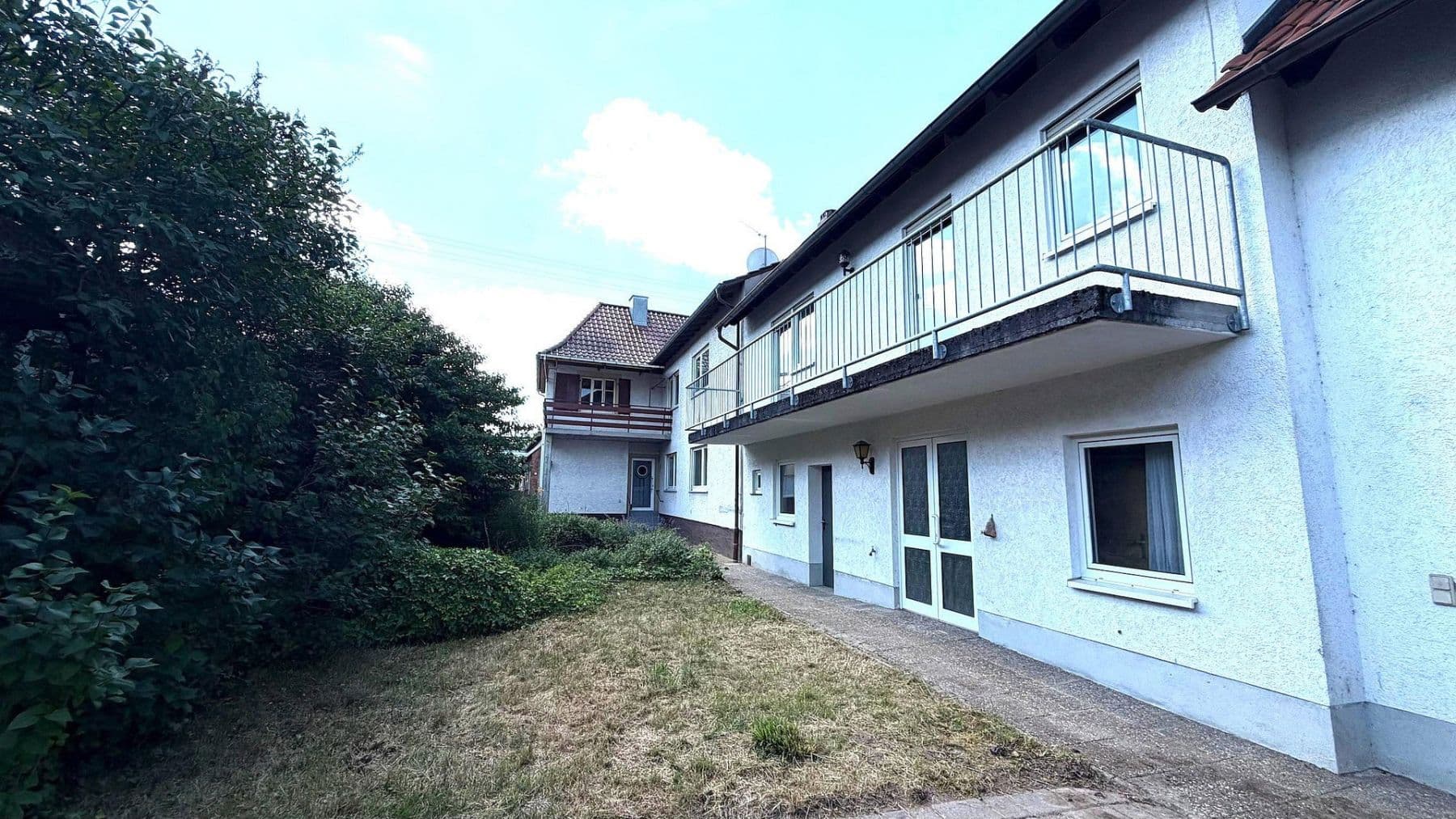 Predaj domu 237 m², pozemek 512 m², Hauptstr. 53, Freisbach, Porýnie-Falcko Predaj domu 237 m², pozemek 512 m², Hauptstr. 53, Freisbach, Porýnie-Falcko