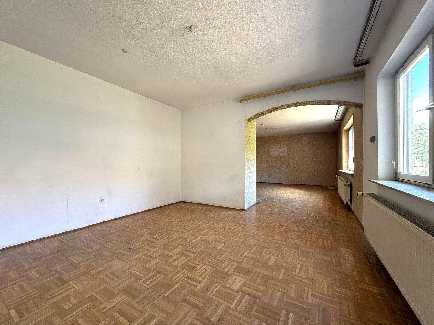 Predaj domu 237 m², pozemek 512 m², Hauptstr. 53, Freisbach, Porýnie-Falcko Predaj domu 237 m², pozemek 512 m², Hauptstr. 53, Freisbach, Porýnie-Falcko