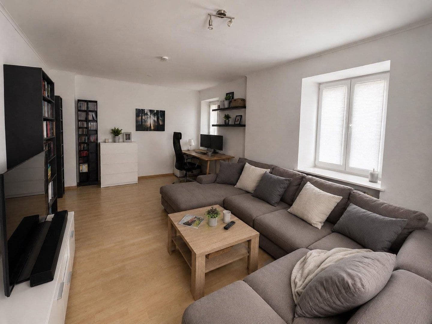 Prenájom bytu 2-izbový 54 m², Weilheim i.OB, Bavorsko Prenájom bytu 2-izbový 54 m², Weilheim i.OB, Bavorsko