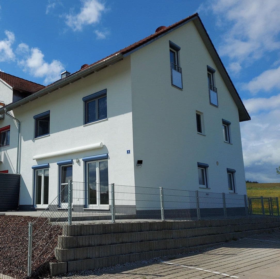 Prenájom domu 170 m², pozemek 250 m², Ettringen, Bavorsko Prenájom domu 170 m², pozemek 250 m², Ettringen, Bavorsko