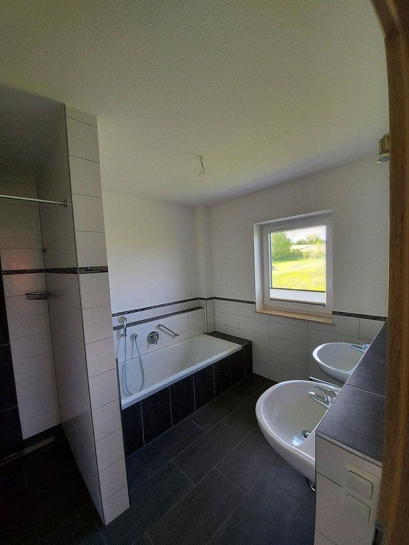 Prenájom domu 170 m², pozemek 250 m², Ettringen, Bavorsko Prenájom domu 170 m², pozemek 250 m², Ettringen, Bavorsko