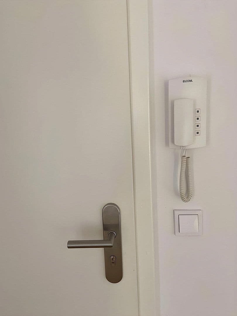 Prenájom bytu 3-izbový 78 m², Fürstenrieder Str. 35, München, Bavorsko Prenájom bytu 3-izbový 78 m², Fürstenrieder Str. 35, München, Bavorsko