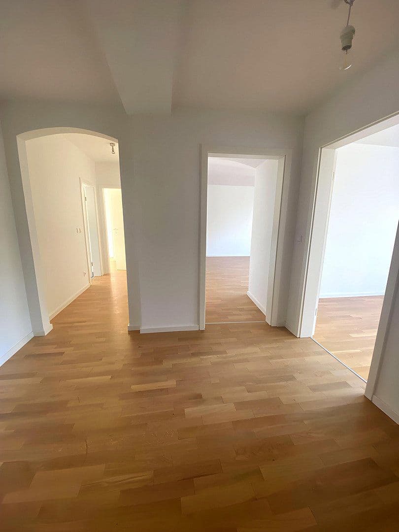 Prenájom bytu 3-izbový 78 m², Fürstenrieder Str. 35, München, Bavorsko Prenájom bytu 3-izbový 78 m², Fürstenrieder Str. 35, München, Bavorsko