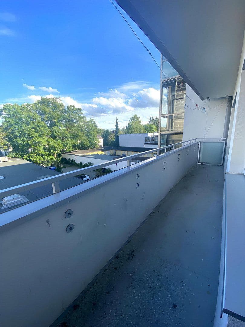 Prenájom bytu 3-izbový 78 m², Fürstenrieder Str. 35, München, Bavorsko Prenájom bytu 3-izbový 78 m², Fürstenrieder Str. 35, München, Bavorsko