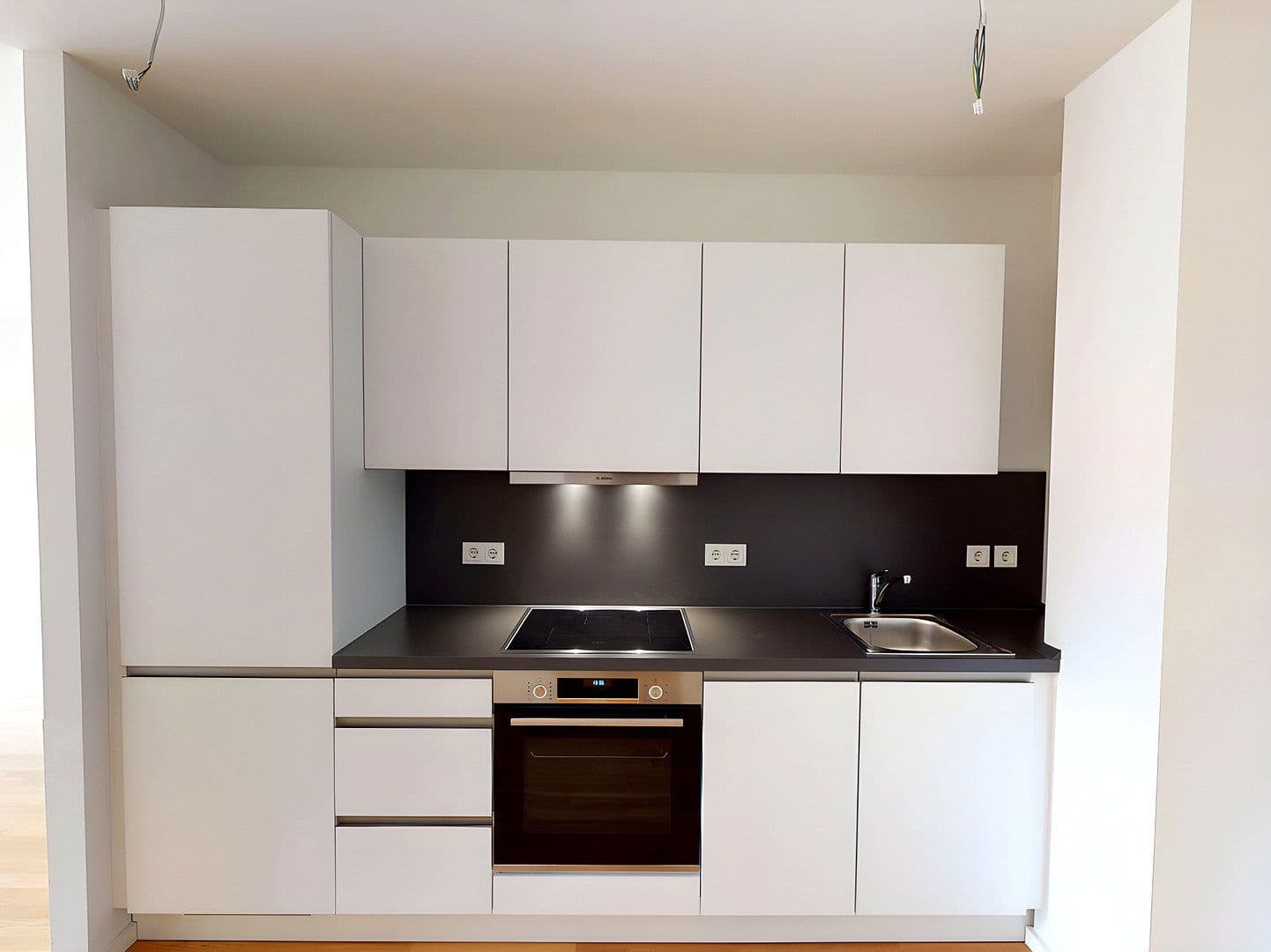 Prenájom bytu 2-izbový 67 m², Frankfurt-Mainkur, Frankfurt am Main, Hesensko Prenájom bytu 2-izbový 67 m², Frankfurt-Mainkur, Frankfurt am Main, Hesensko