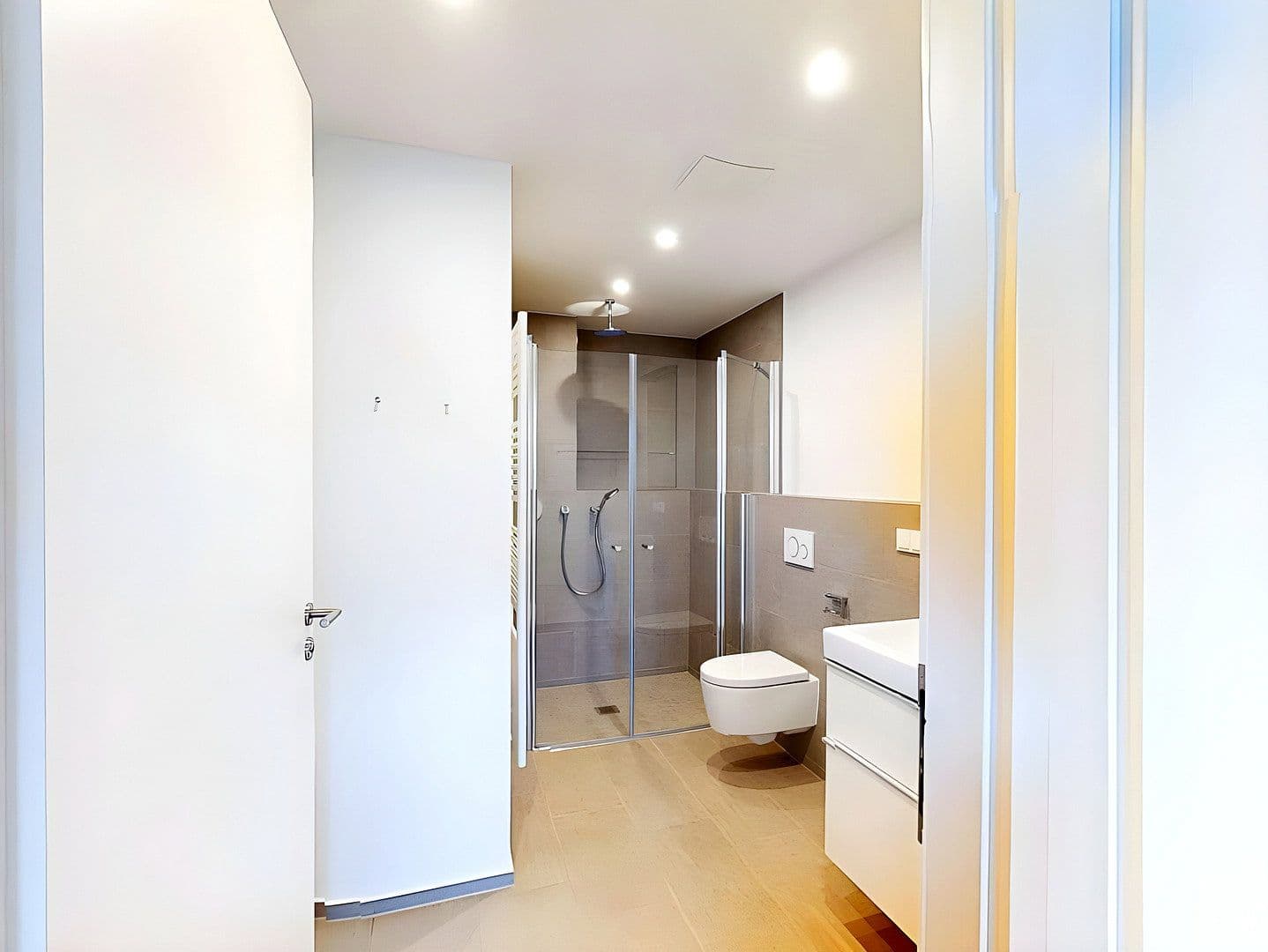 Prenájom bytu 2-izbový 67 m², Frankfurt-Mainkur, Frankfurt am Main, Hesensko Prenájom bytu 2-izbový 67 m², Frankfurt-Mainkur, Frankfurt am Main, Hesensko