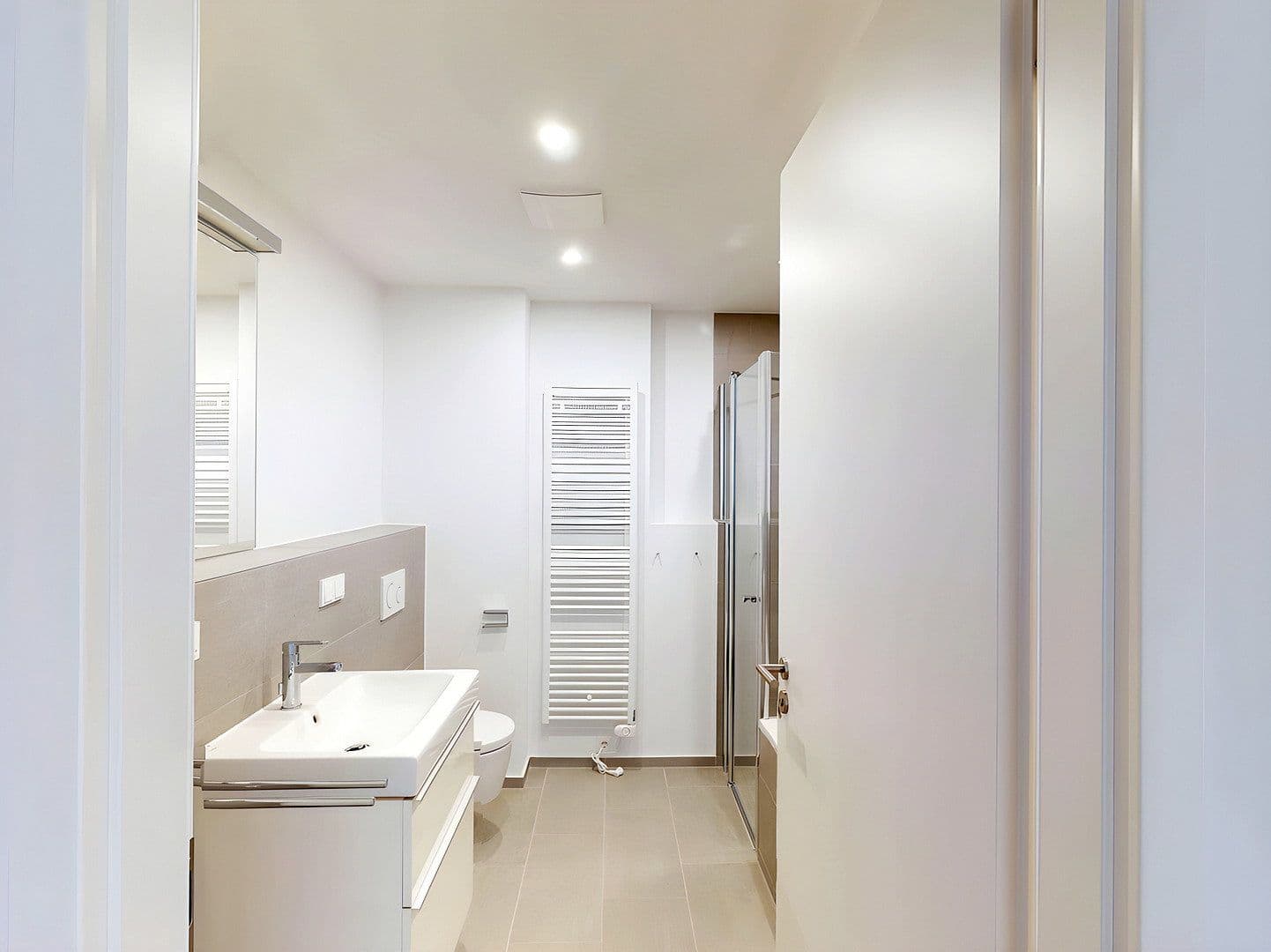 Prenájom bytu 2-izbový 67 m², Frankfurt-Mainkur, Frankfurt am Main, Hesensko Prenájom bytu 2-izbový 67 m², Frankfurt-Mainkur, Frankfurt am Main, Hesensko