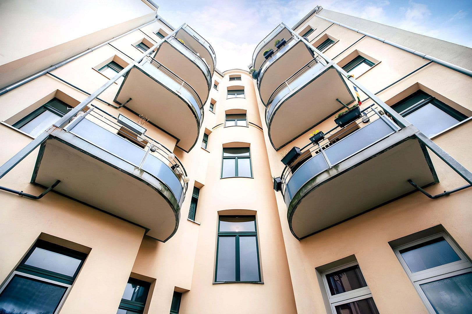 Prenájom bytu 3-izbový 78 m², Kohlgartenstraße 65, Leipzig, Sasko Prenájom bytu 3-izbový 78 m², Kohlgartenstraße 65, Leipzig, Sasko