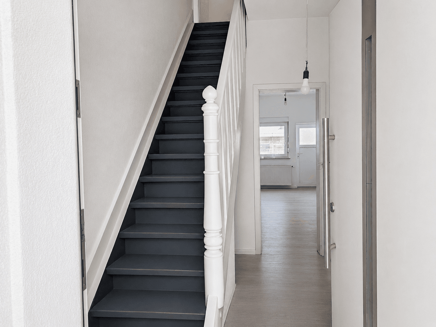 Predaj domu 264 m², pozemek 387 m², Sternweiler Str. 21, Mühlhausen, Bádensko-Wurttembersko Predaj domu 264 m², pozemek 387 m², Sternweiler Str. 21, Mühlhausen, Bádensko-Wurttembersko