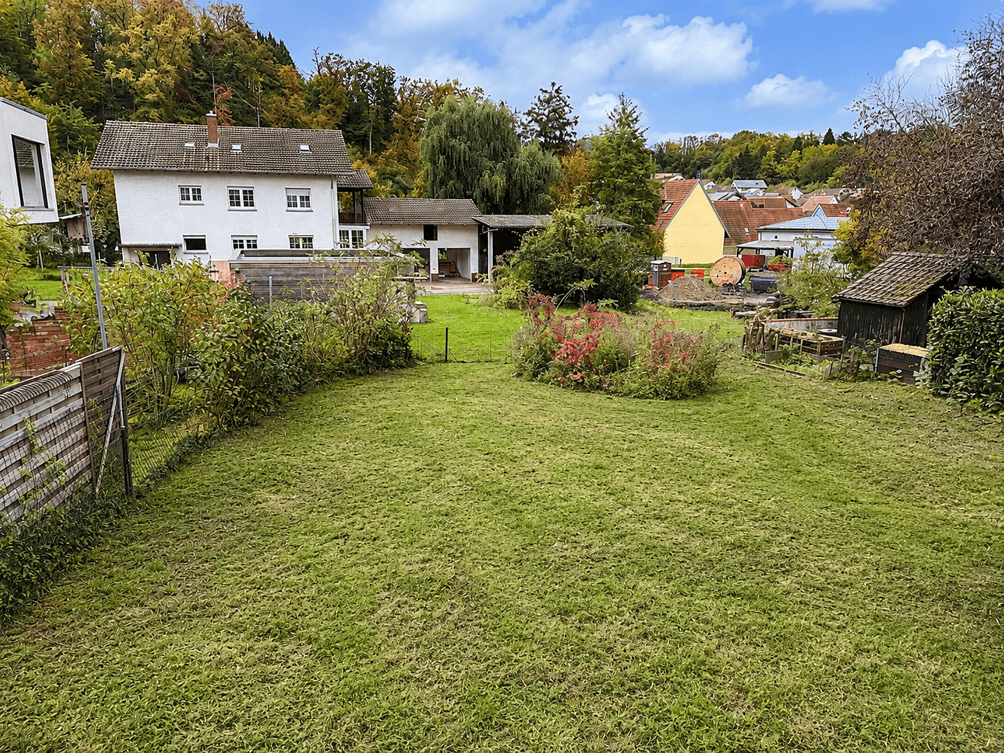 Predaj domu 264 m², pozemek 387 m², Sternweiler Str. 21, Mühlhausen, Bádensko-Wurttembersko Predaj domu 264 m², pozemek 387 m², Sternweiler Str. 21, Mühlhausen, Bádensko-Wurttembersko