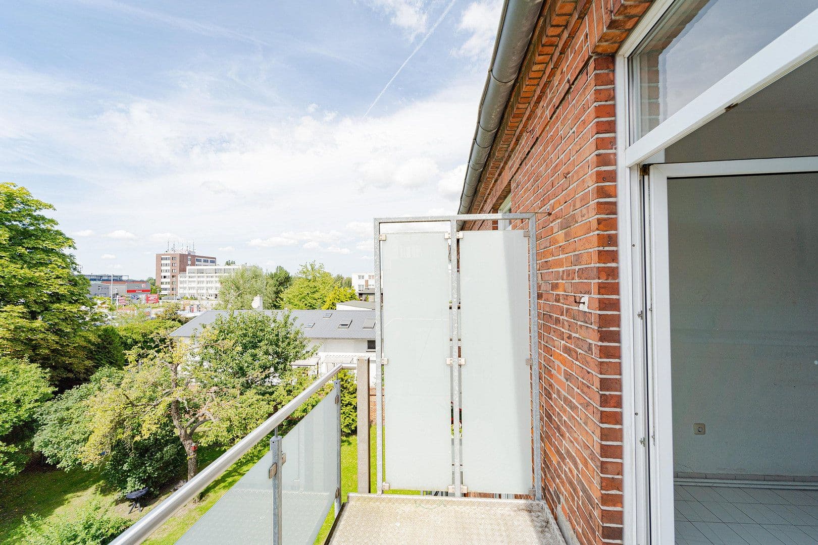Predaj bytu 3-izbový 92 m², Schwartauer Allee 121, Lübeck, Šlezvicko-Holštajnsko Predaj bytu 3-izbový 92 m², Schwartauer Allee 121, Lübeck, Šlezvicko-Holštajnsko