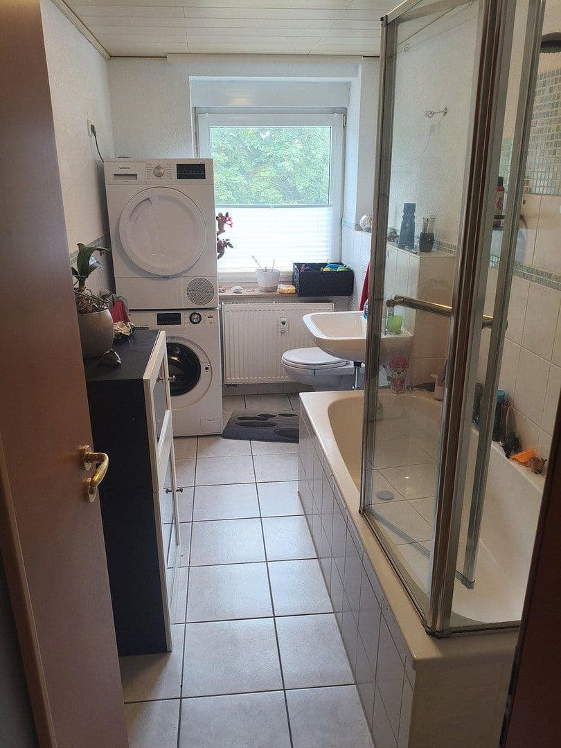 Prenájom bytu 3-izbový 76 m², Sandersdorf-Brehna, Sasko-Anhaltsko Prenájom bytu 3-izbový 76 m², Sandersdorf-Brehna, Sasko-Anhaltsko