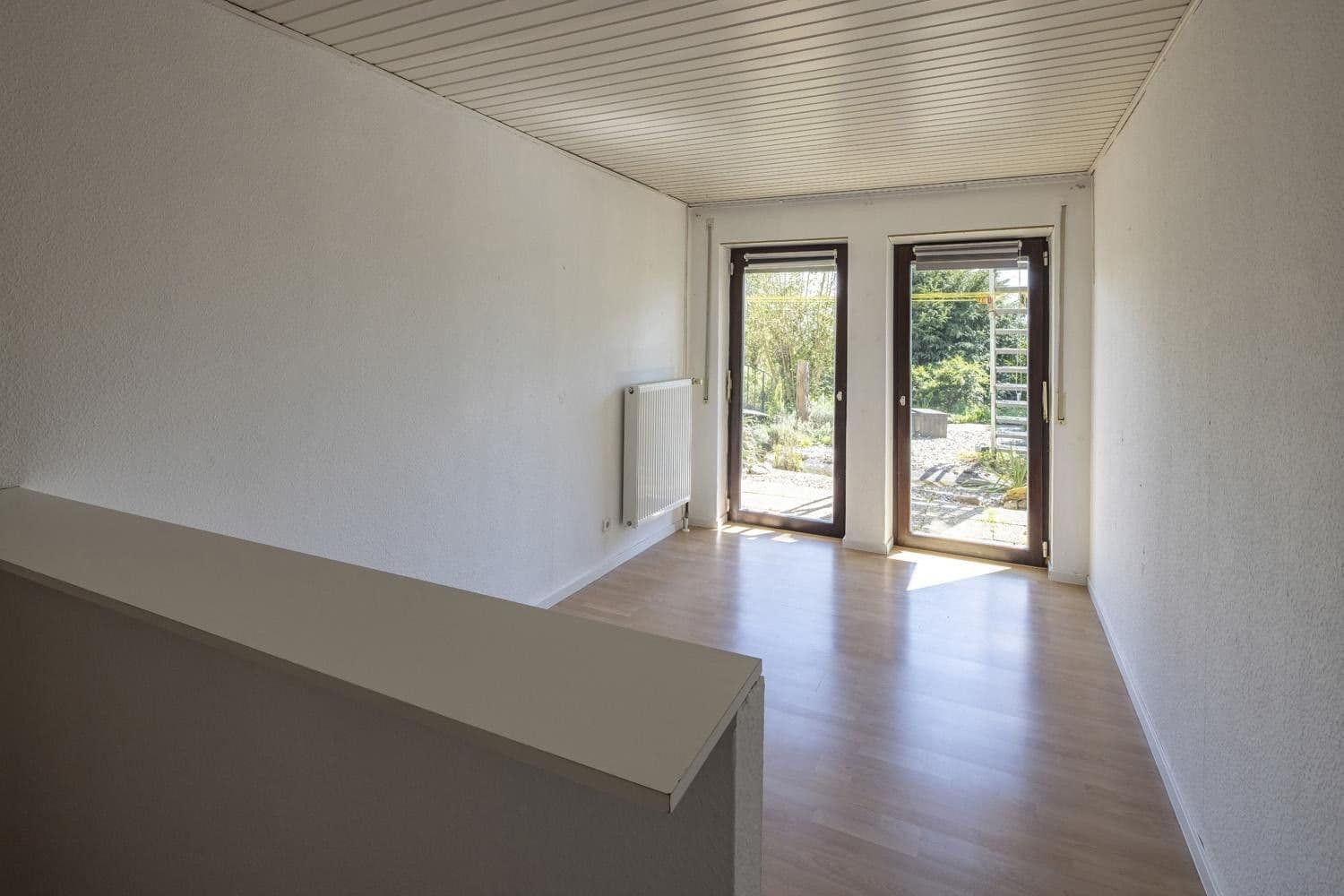 Predaj domu 260 m², pozemek 2.258 m², Gundelsheim, Bádensko-Wurttembersko Predaj domu 260 m², pozemek 2.258 m², Gundelsheim, Bádensko-Wurttembersko