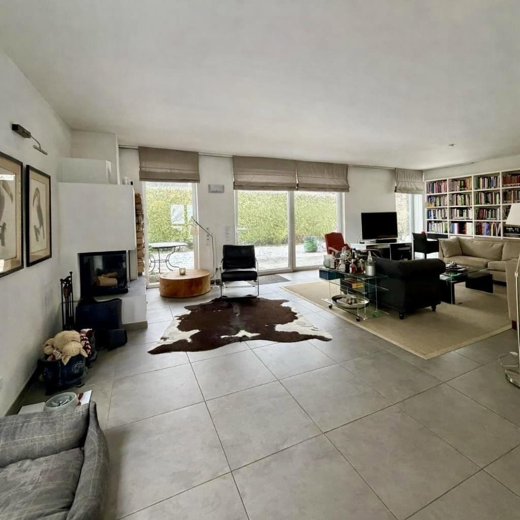 Predaj domu 224 m², pozemek 399 m², Kelkheim (Taunus), Hesensko Predaj domu 224 m², pozemek 399 m², Kelkheim (Taunus), Hesensko