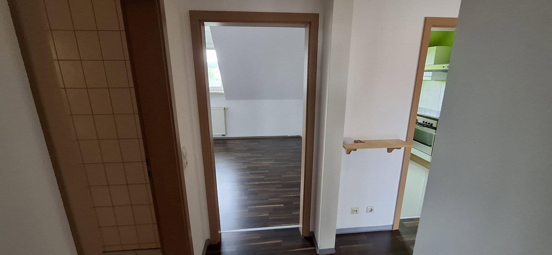 Prenájom bytu 3-izbový 73 m², Bubenreuth, Bavorsko Prenájom bytu 3-izbový 73 m², Bubenreuth, Bavorsko