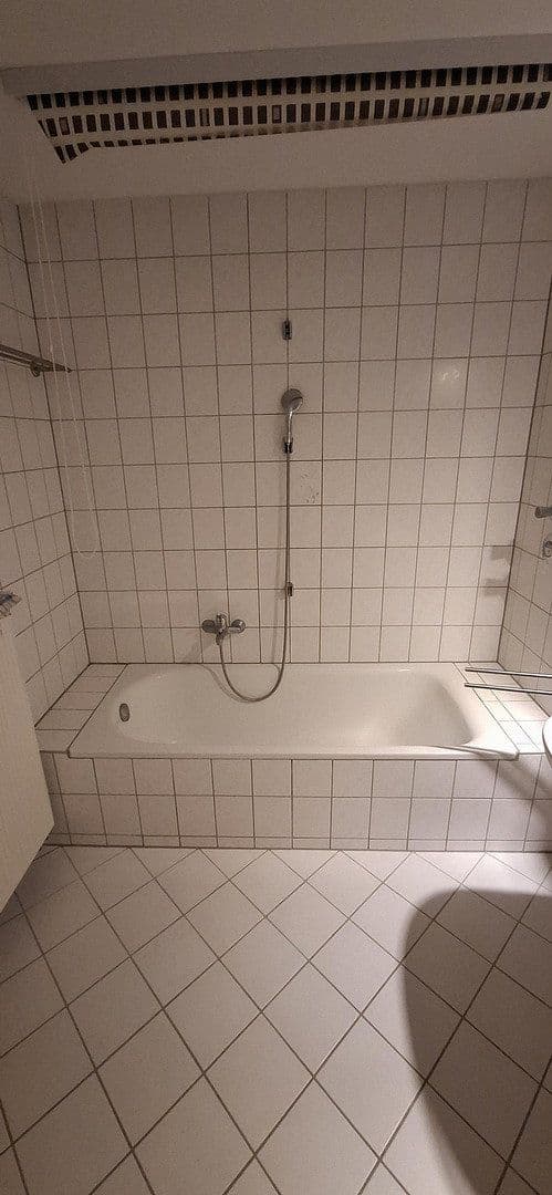 Prenájom bytu 3-izbový 73 m², Bubenreuth, Bavorsko Prenájom bytu 3-izbový 73 m², Bubenreuth, Bavorsko