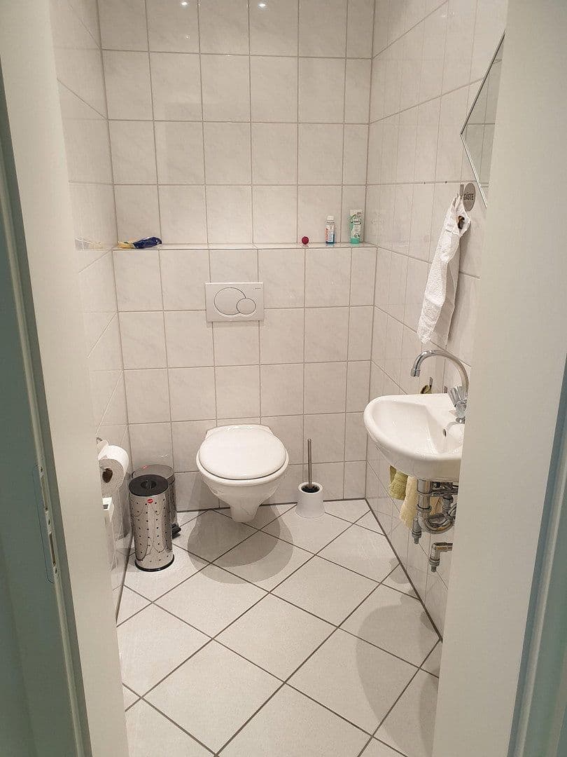 Predaj kancelárie 350 m², Am Hühnerberg 17, Kelkheim (Taunus), Hesensko Predaj kancelárie 350 m², Am Hühnerberg 17, Kelkheim (Taunus), Hesensko