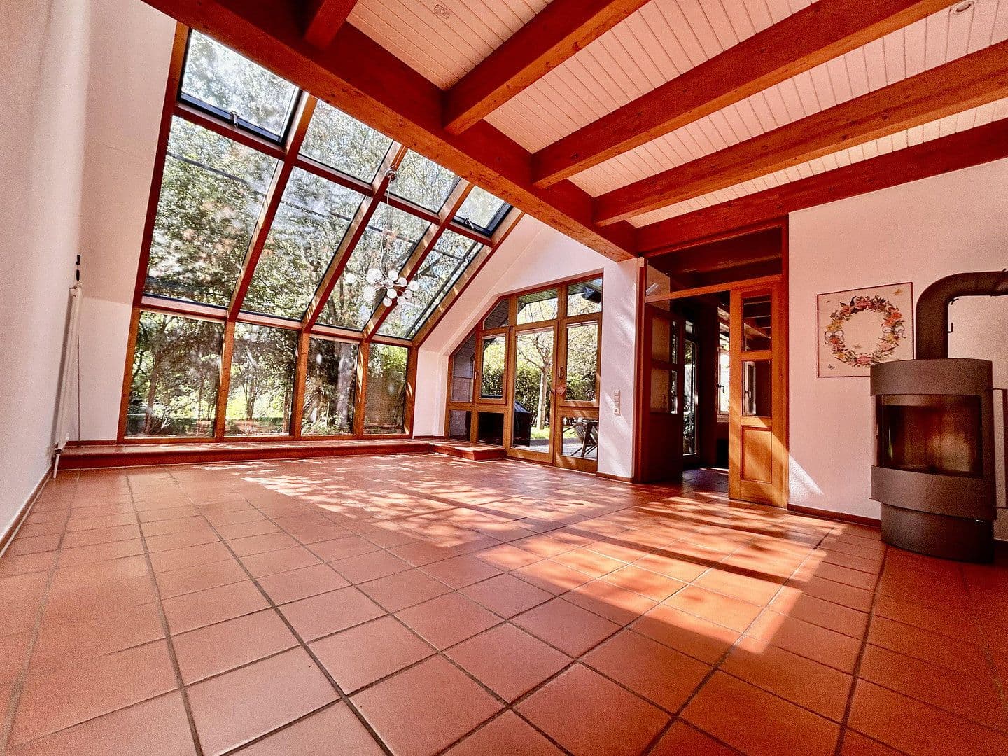 Predaj domu 244 m², pozemek 700 m², Burgwedel, Dolné Sasko Predaj domu 244 m², pozemek 700 m², Burgwedel, Dolné Sasko