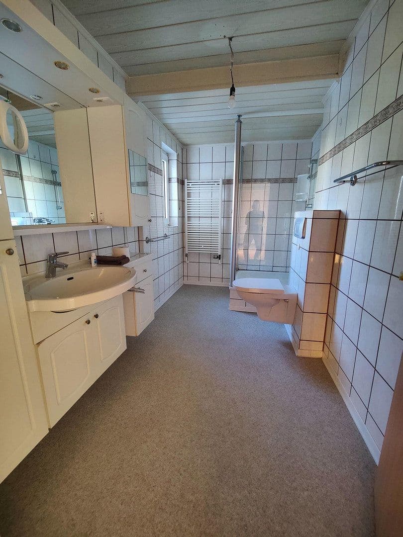 Predaj domu 120 m², pozemek 331 m², Budenheim, Porýnie-Falcko Predaj domu 120 m², pozemek 331 m², Budenheim, Porýnie-Falcko