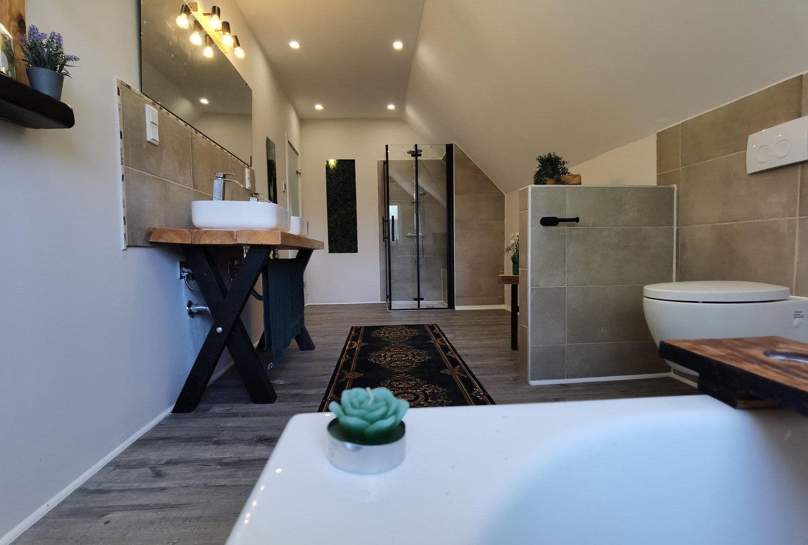 Predaj domu 243 m², pozemek 1.238 m², Nordleda, Dolné Sasko Predaj domu 243 m², pozemek 1.238 m², Nordleda, Dolné Sasko