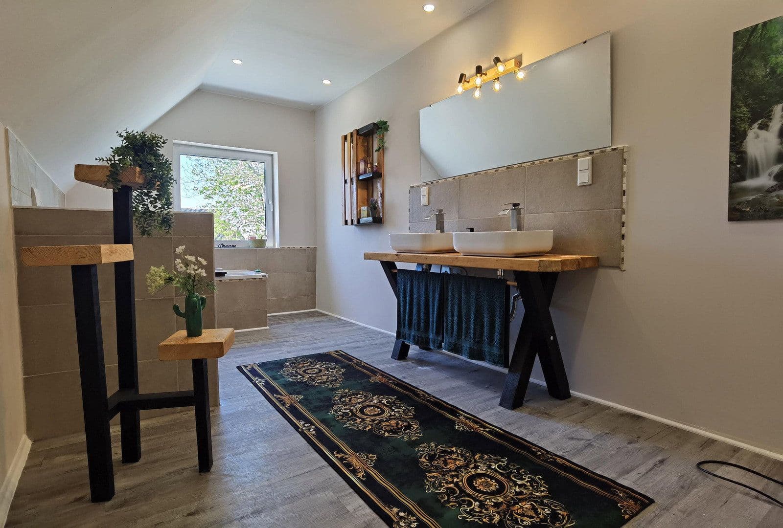 Predaj domu 243 m², pozemek 1.238 m², Nordleda, Dolné Sasko Predaj domu 243 m², pozemek 1.238 m², Nordleda, Dolné Sasko